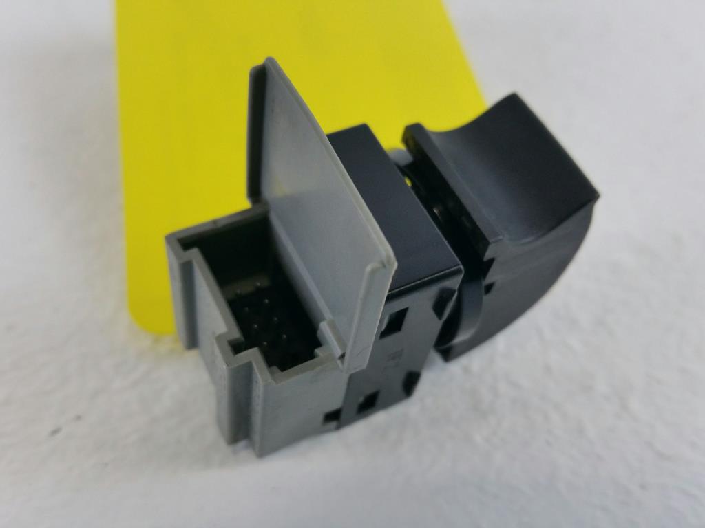 1000370402068_20200213134741.jpg