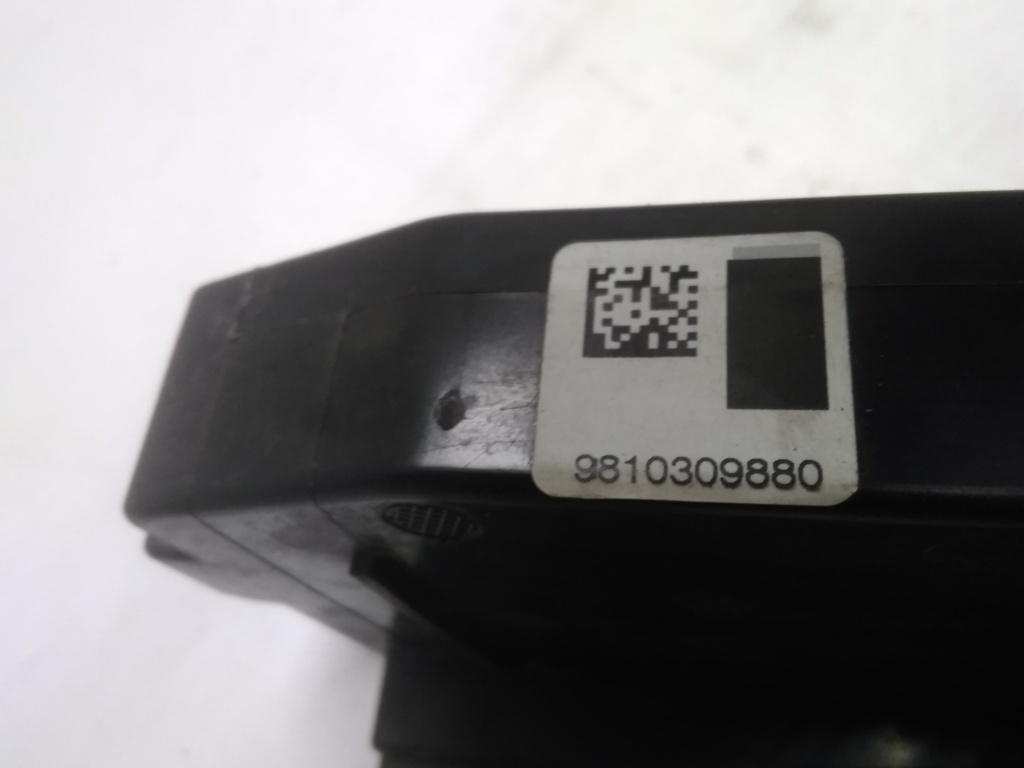1642585782674116029280356810327.jpg