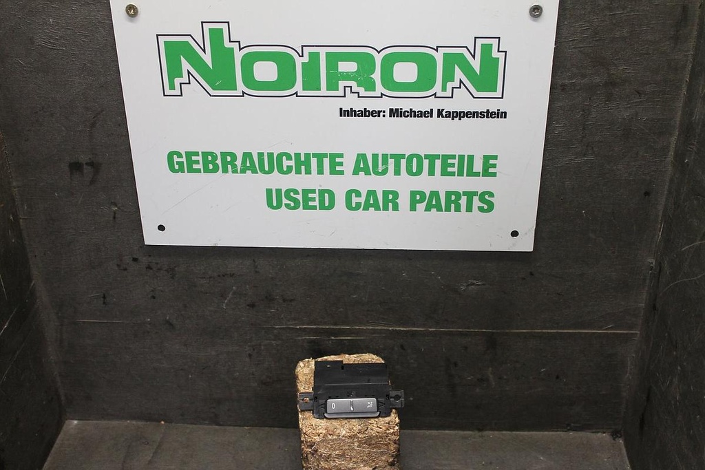 f3496259.jpg