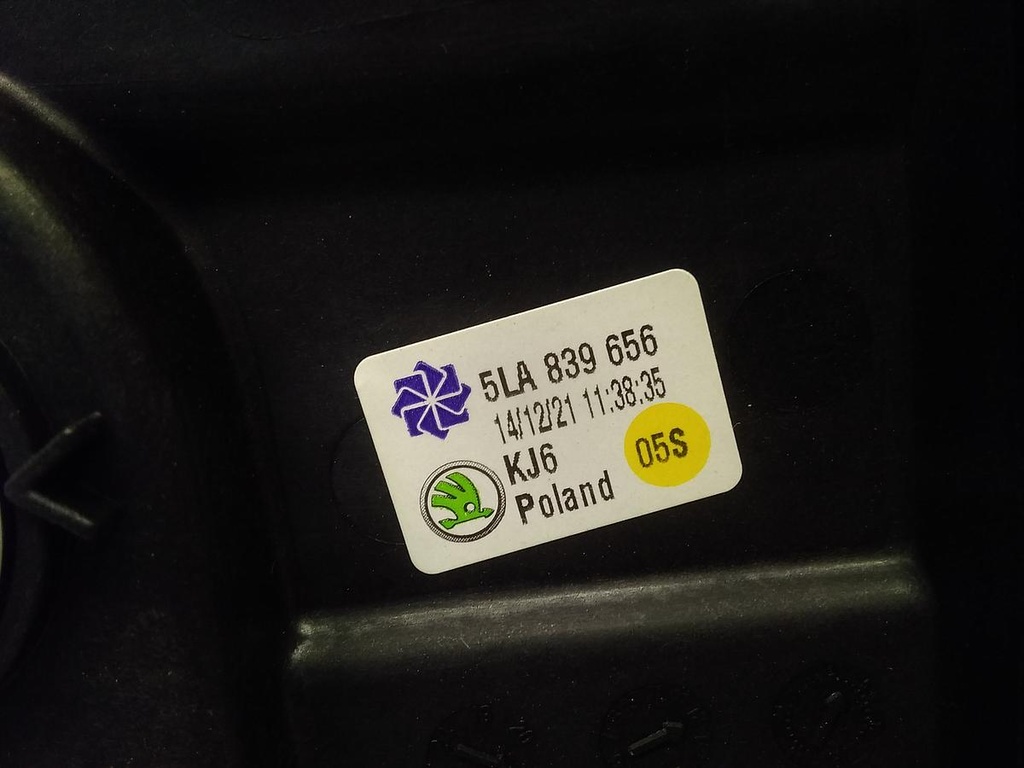 16826708103853758715091378033737.jpg