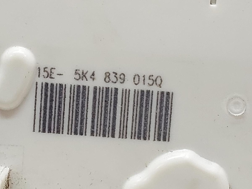 16922824359713651222821557817389.jpg