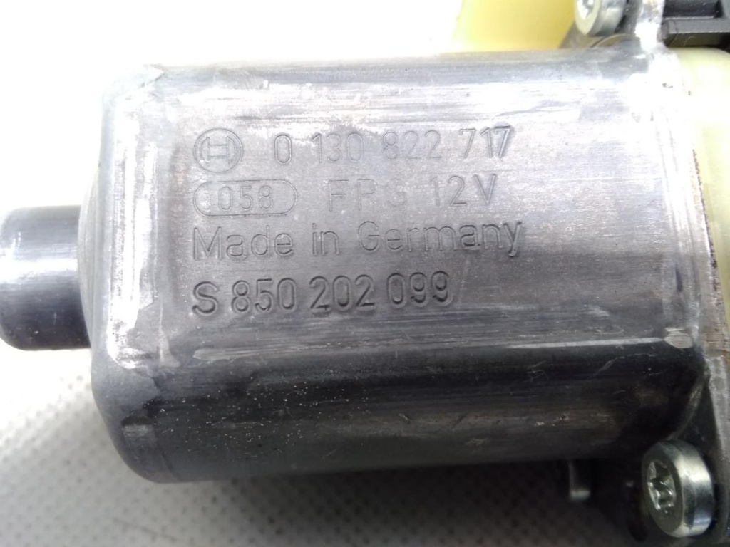 17580278772113114480383414281153.jpg