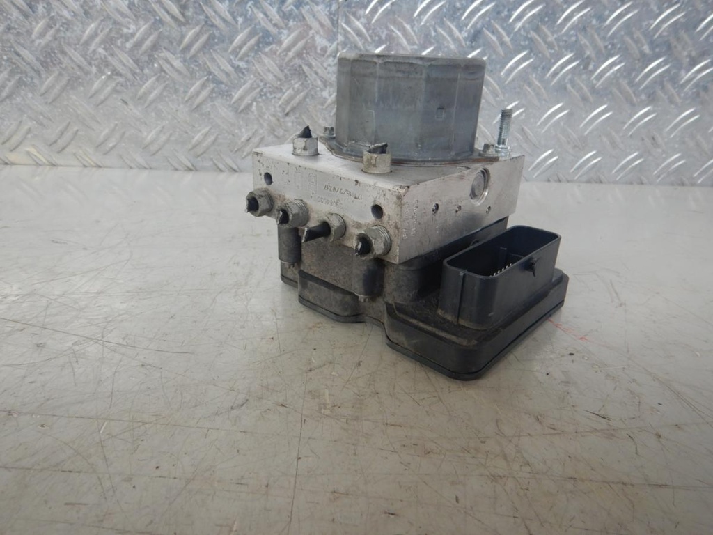 Corsa E 015.JPG