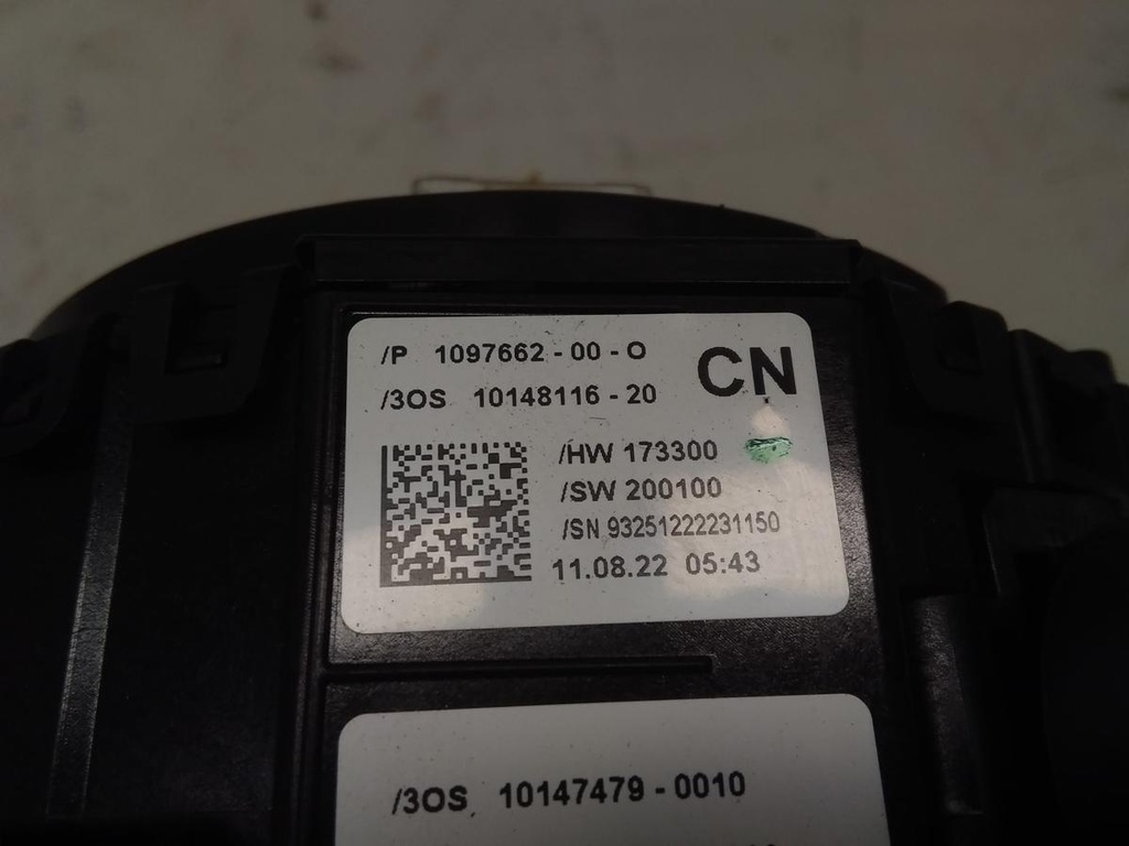 17689172830492776529032800090100.jpg