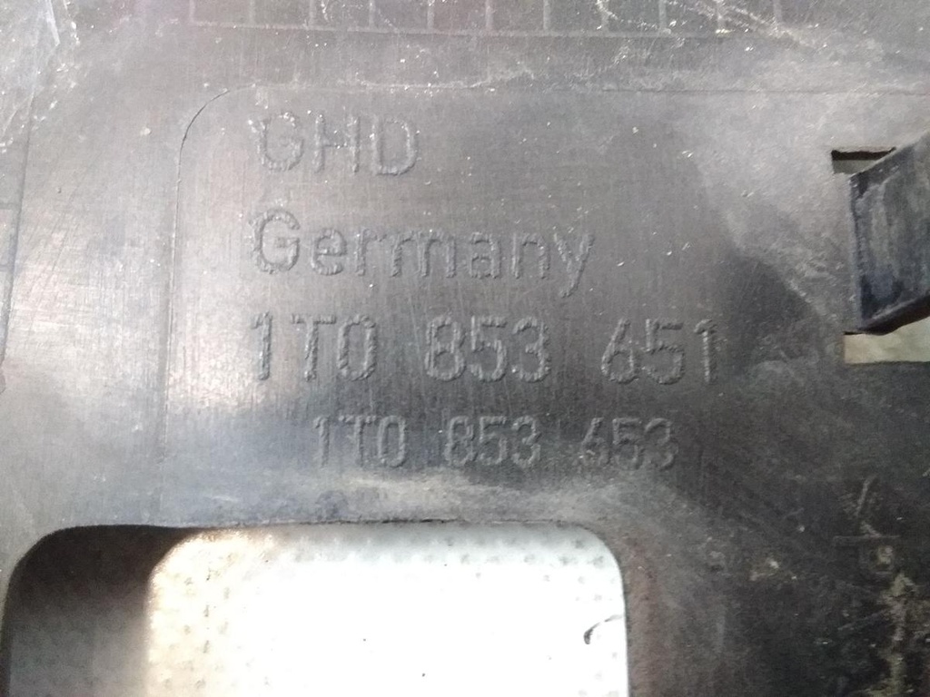 1778152158270654035050294823938.jpg
