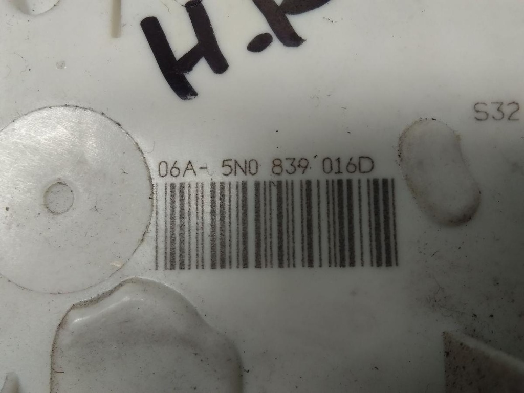 1784798001427857561250856231229.jpg
