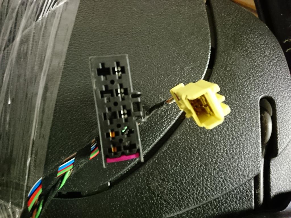 1003885961006_20180411100236.jpg