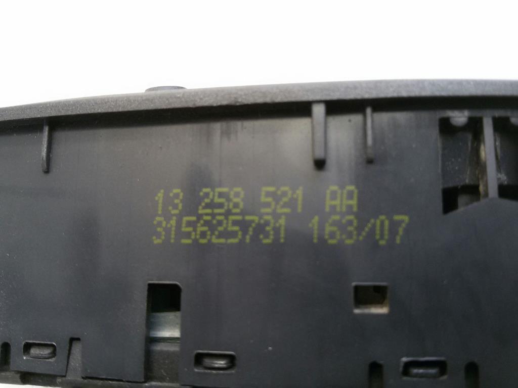 1004535531006_20180221123441.jpg