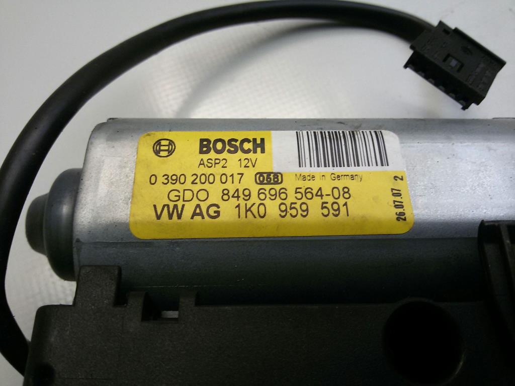 1004506531006_20180210100329.jpg