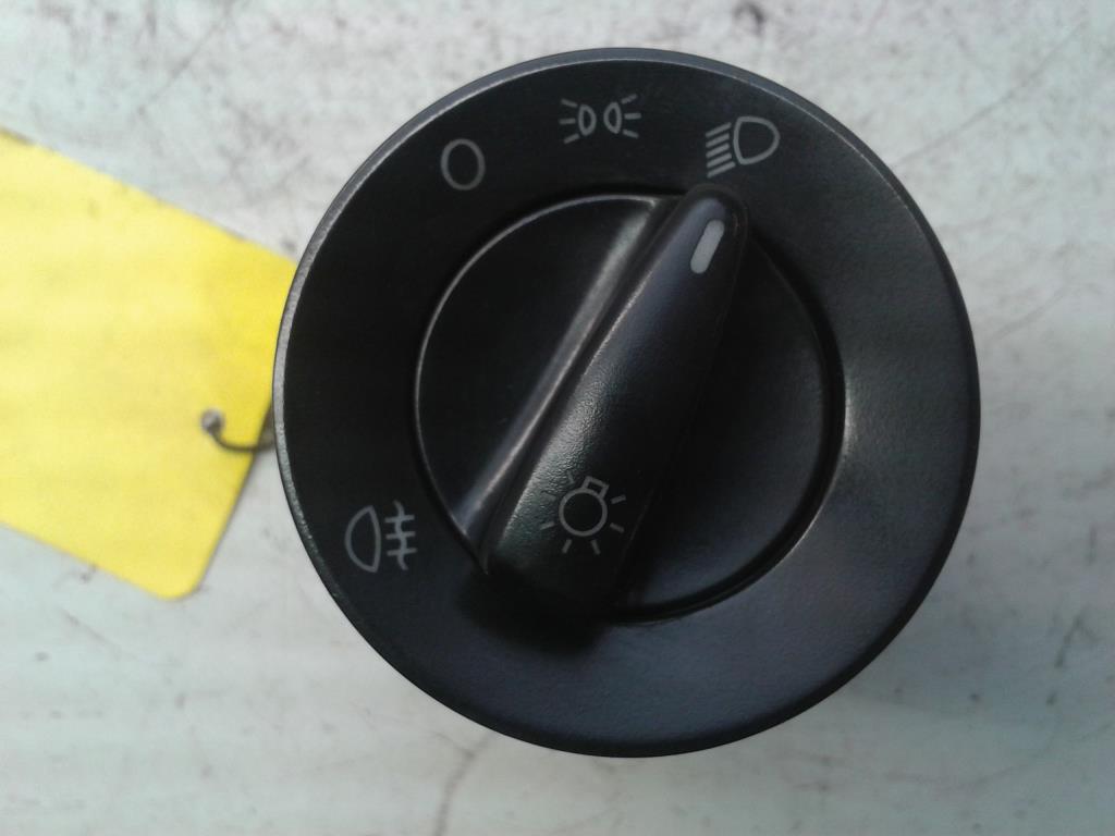 1004445361006_20171116152241.jpg