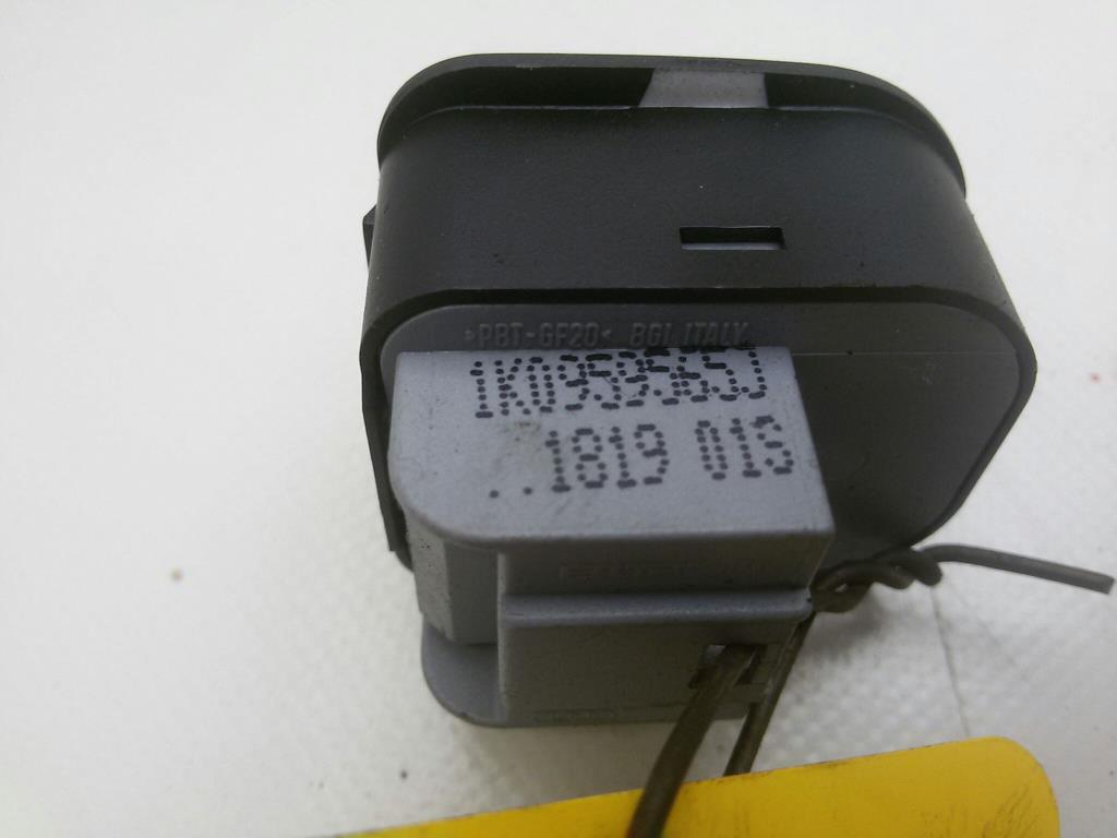 1004991111006_20191129150048.jpg