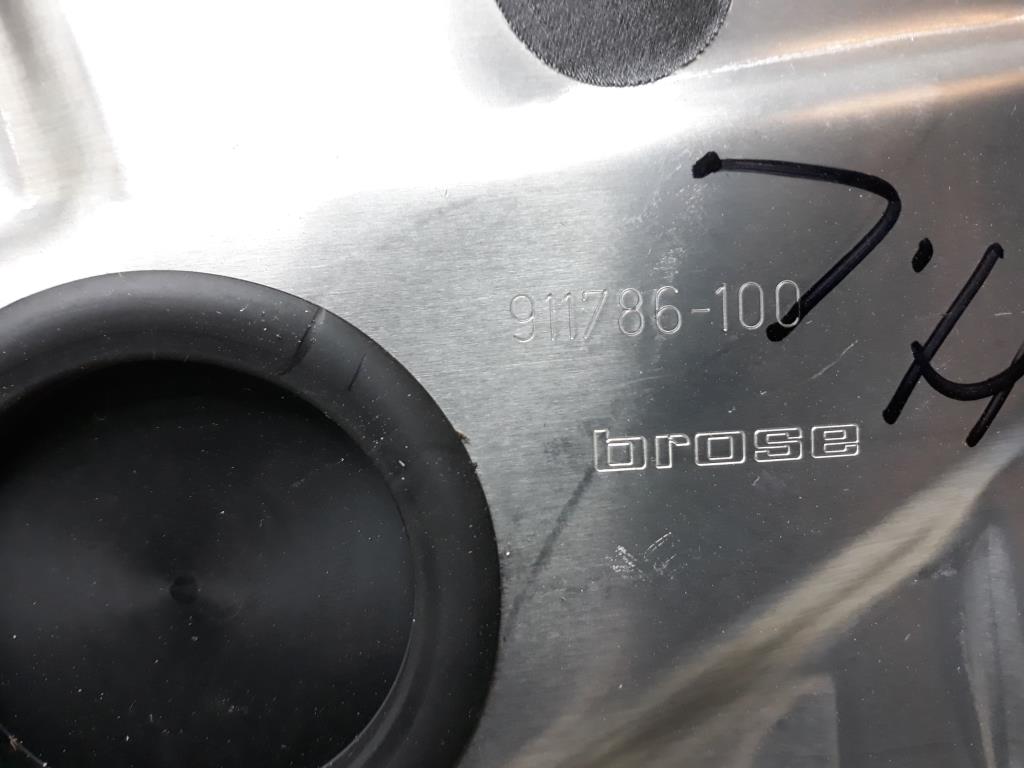 1004786521006_20190122162409.jpg
