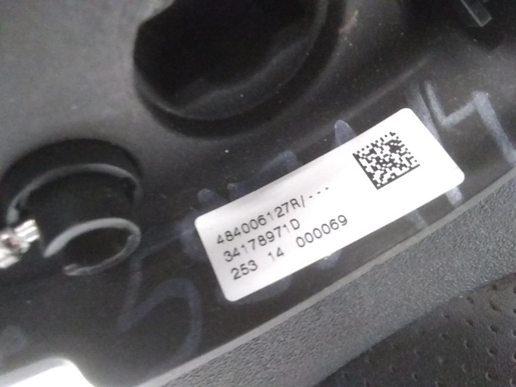 16596127437621882049226090663061.jpg