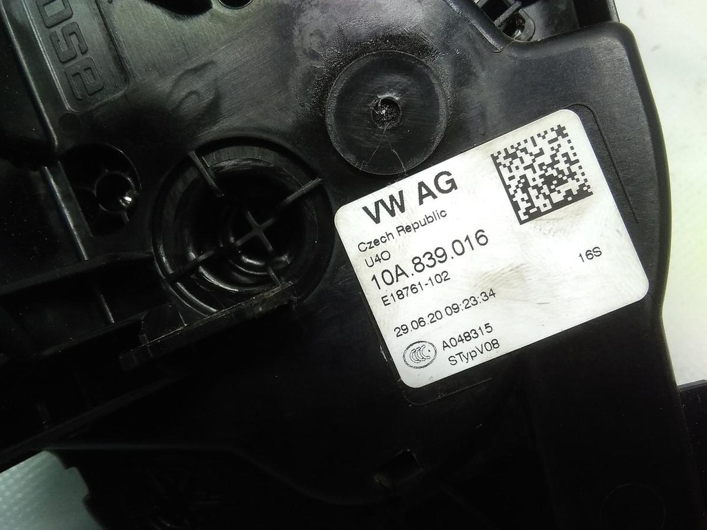 16621057206243560056139223518561.jpg