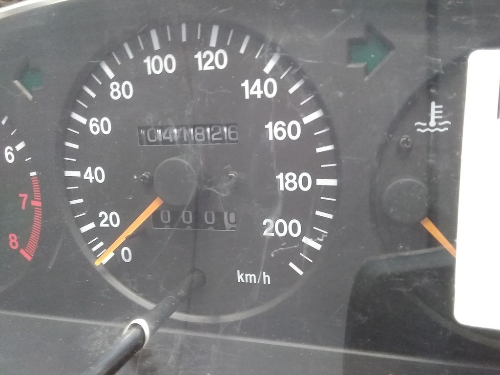 1679476490193829508042681080272.jpg