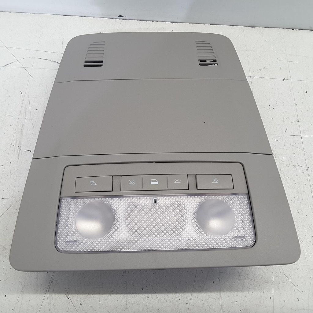 1680523817907412790355.jpg