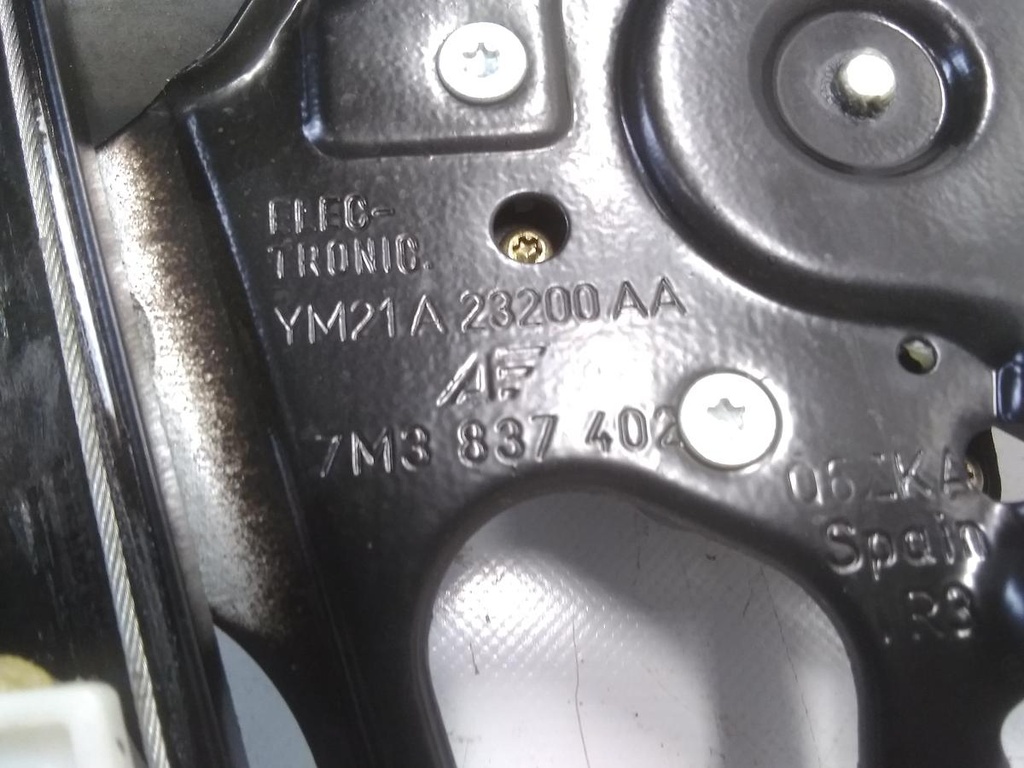 16885666912048801612317816823713.jpg