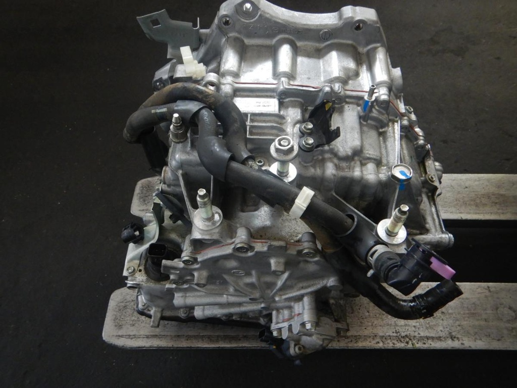 Mazda 2 016.JPG