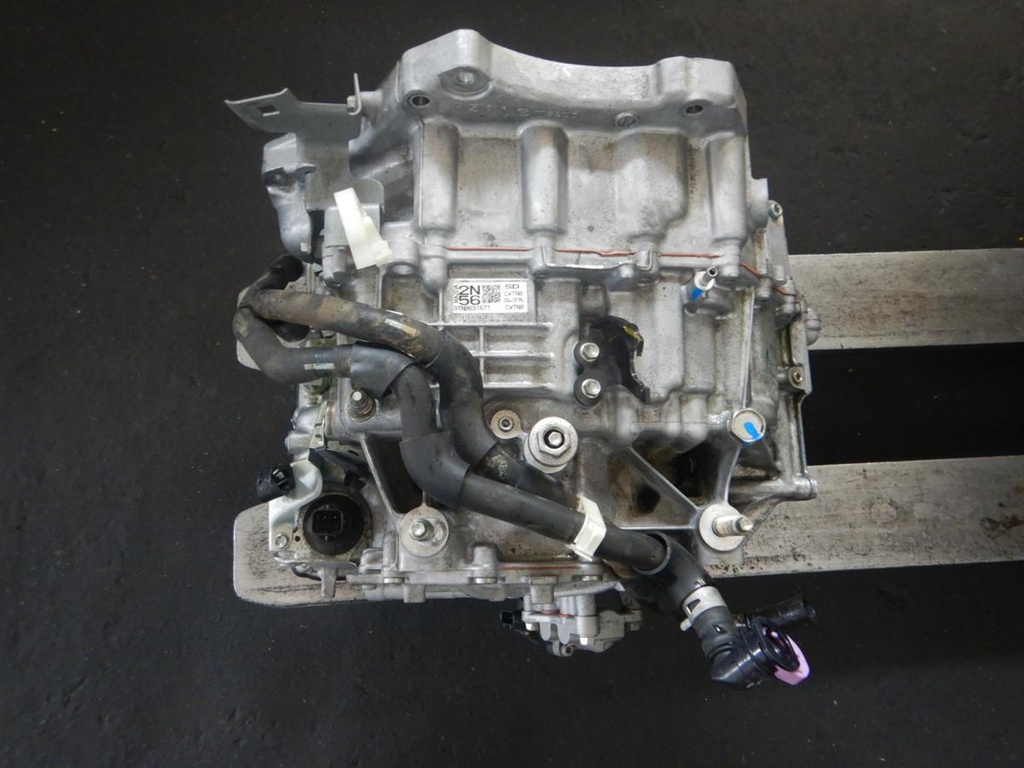 Mazda 2 013.JPG