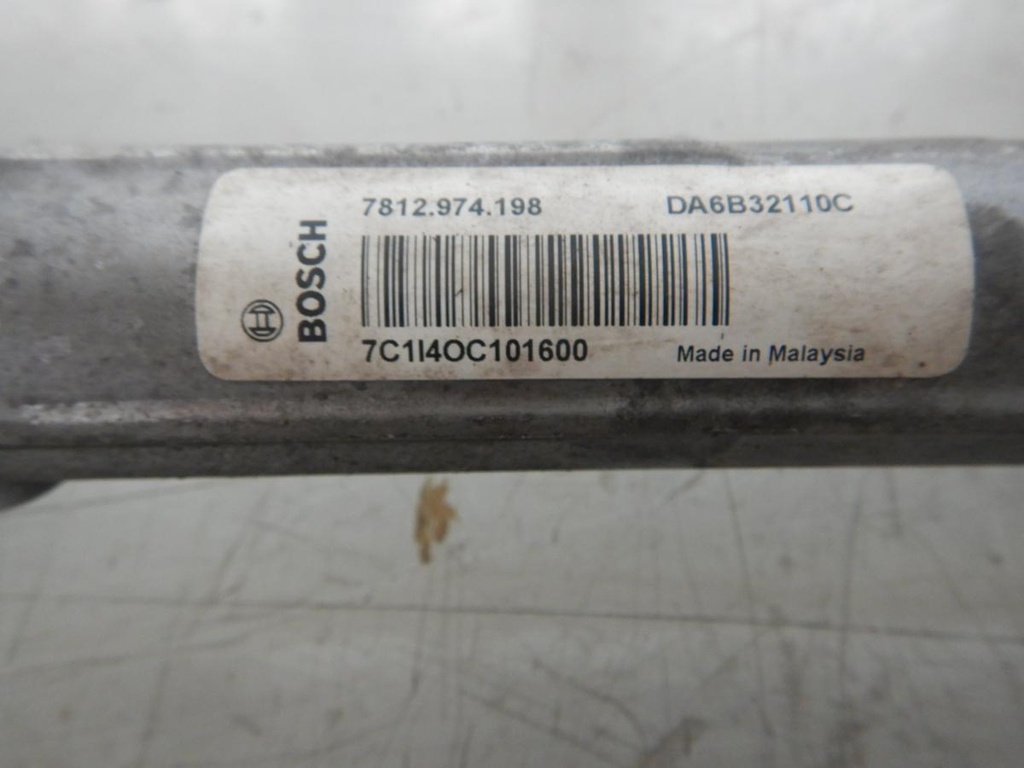 Mazda 2 044.JPG