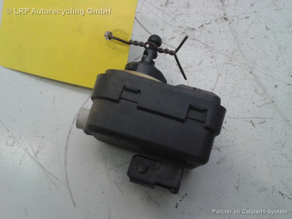 1004077941006_20160926144122.jpg
