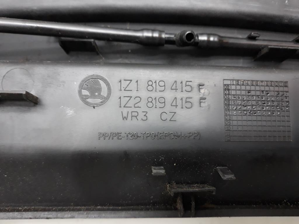 1004945381006_20191010102814.jpg