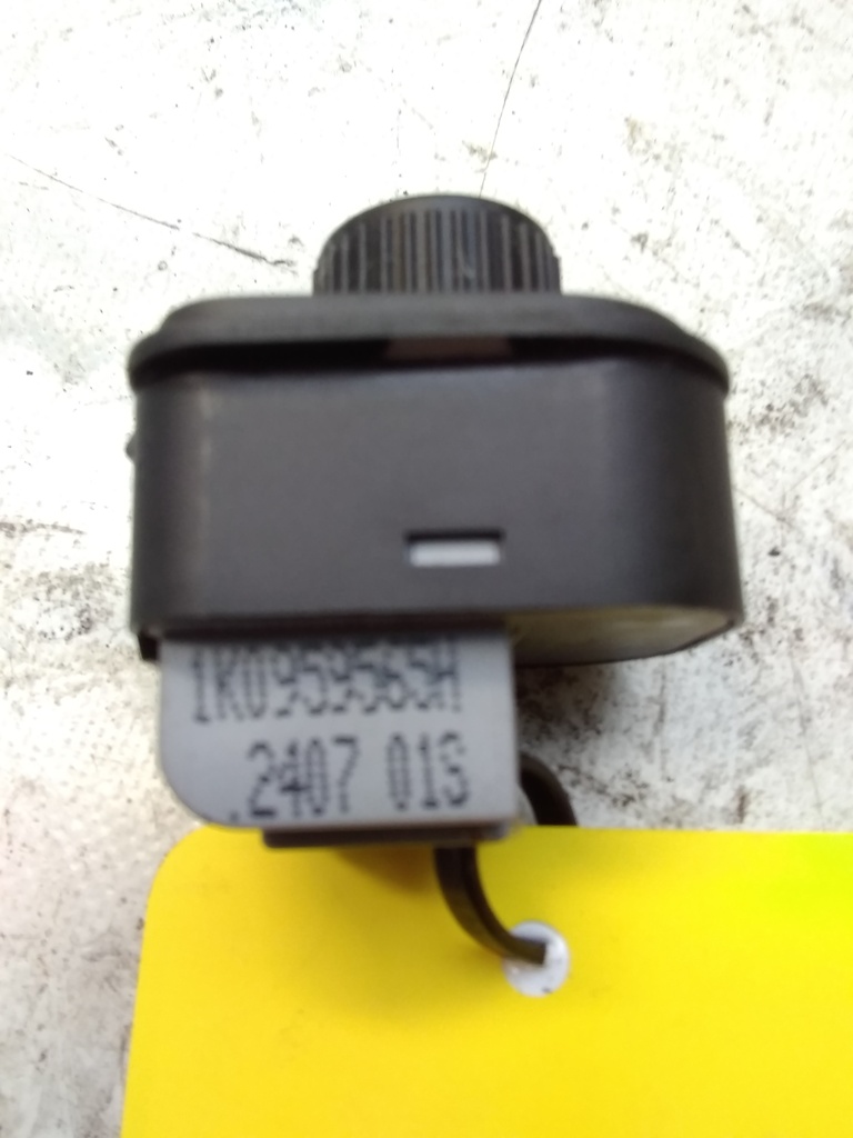 16401862114667303124700989754082.jpg