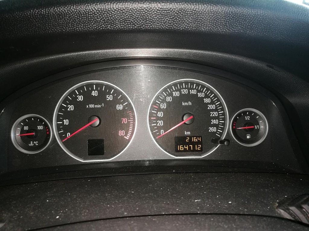 Tacho.jpg