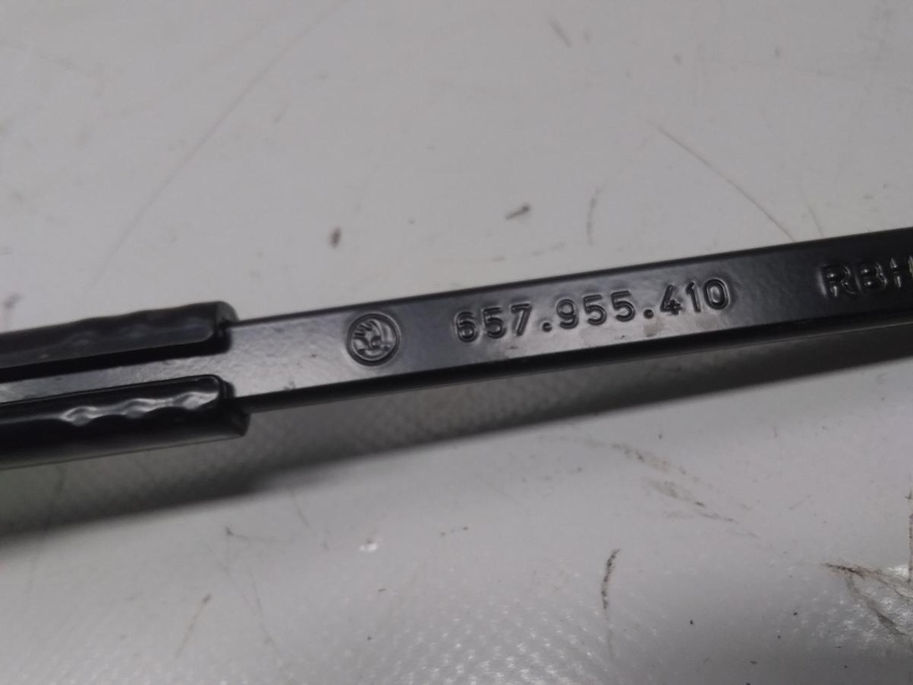 1656495597805979504386137304426.jpg