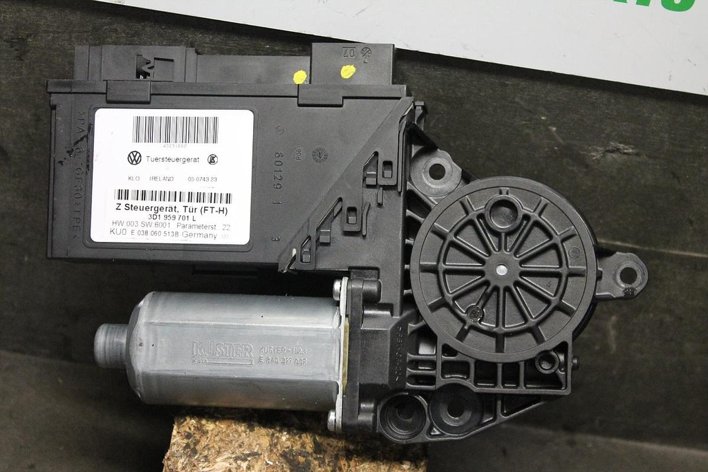 f0381571.jpg