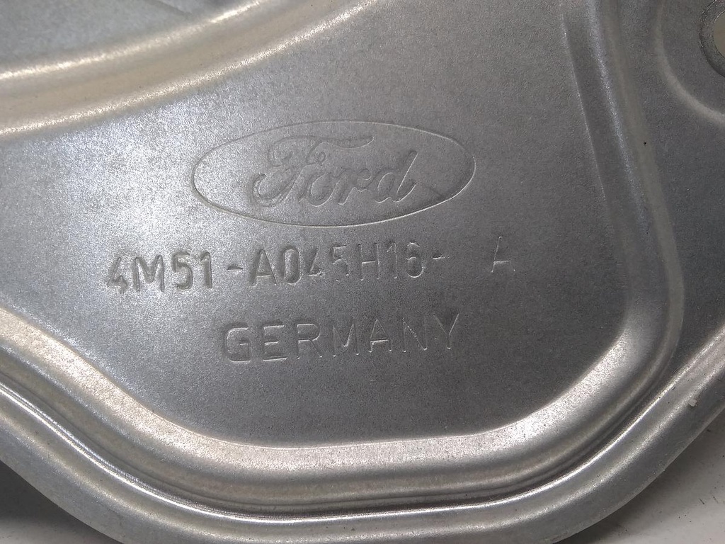 16863114436441860702963885842899.jpg