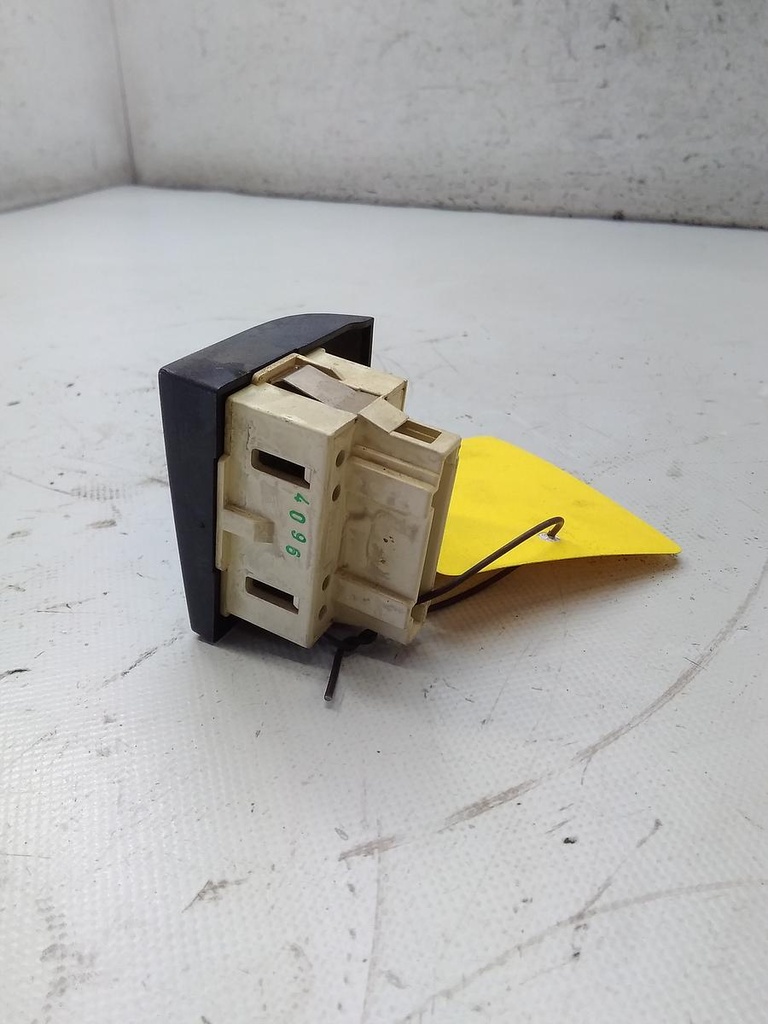16869130977023999812672987679412.jpg
