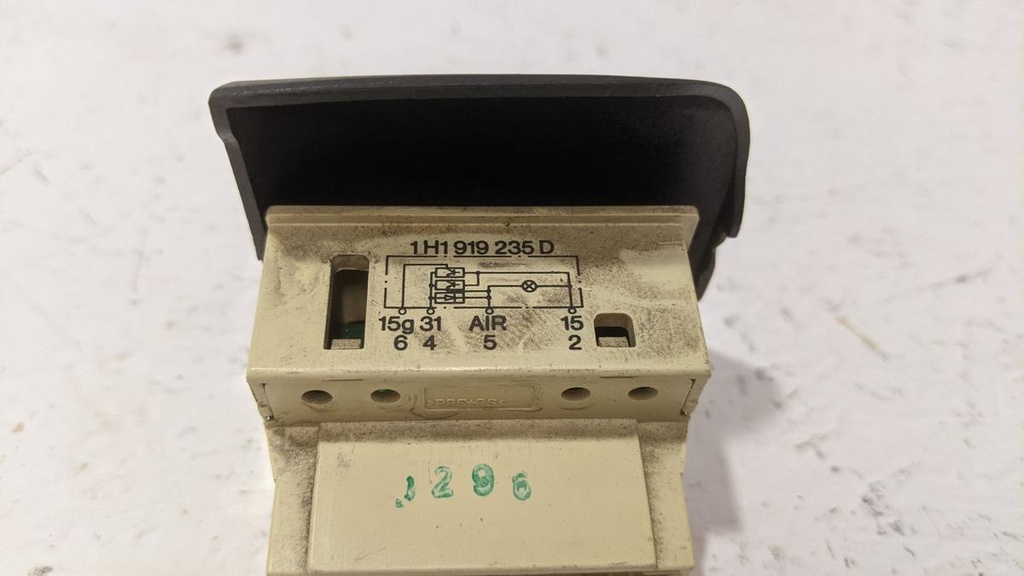 PXL_20231130_133126033.jpg