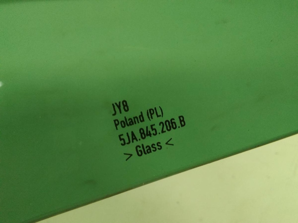 17181818452954110463536137830090.jpg