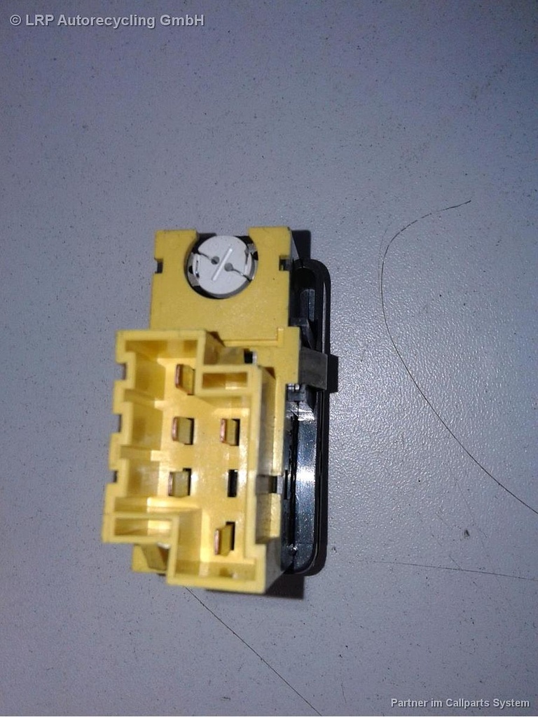 1003977331006_20160420115901.jpg