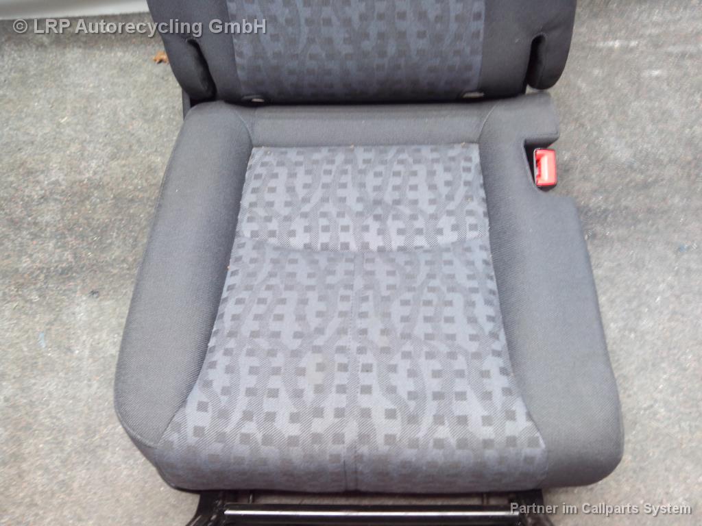1003872311006_20151117144723.jpg