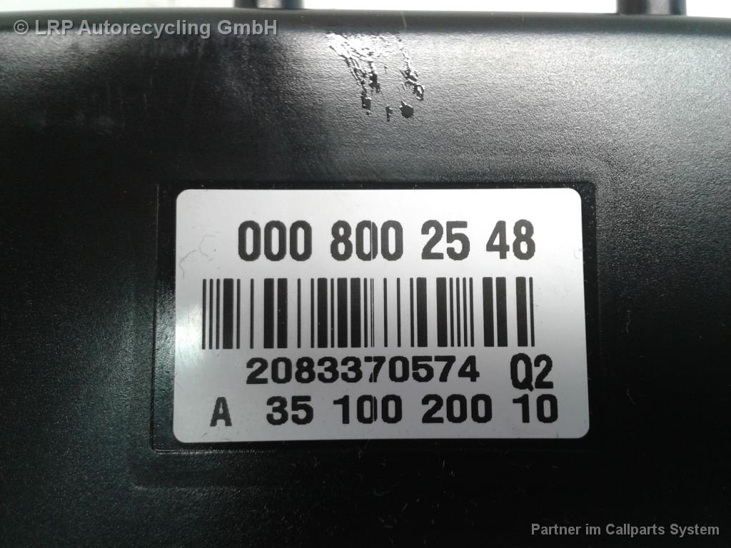 1003832861006_20150930091126.jpg