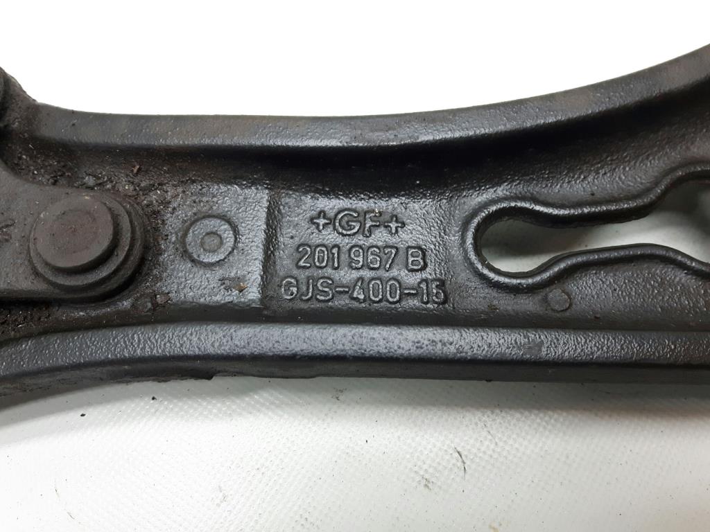 1004850371006_20190425160642.jpg