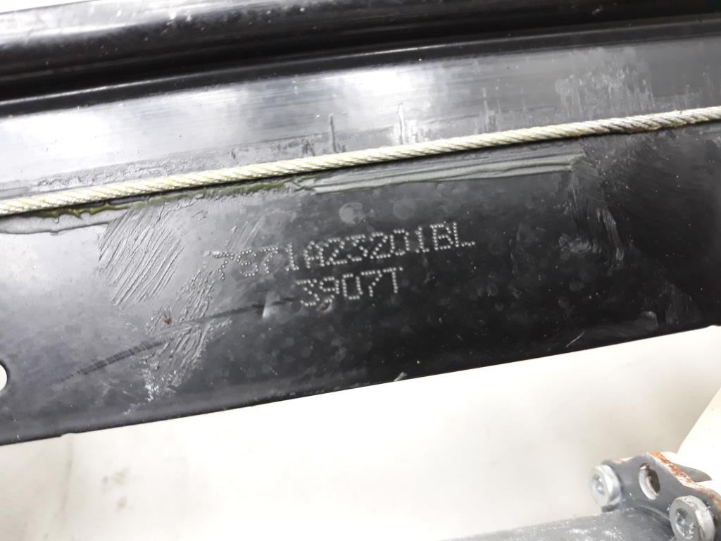 1004800001006_20190211134130.jpg