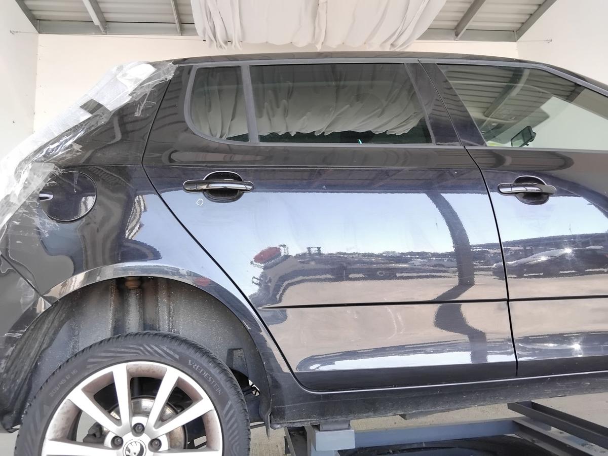 Skoda Fabia 2 Facelift Tür hinten rechts Limo Fließheck blackmagic LF9R BJ2014