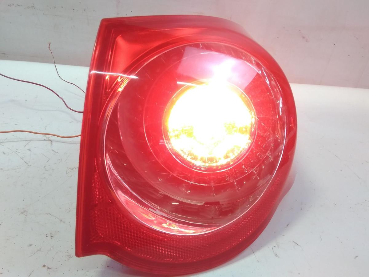 VW Passat 3C Variant LED R&uuml;ckleuchte Schlussleuchte au&szlig;en rechts BJ2010