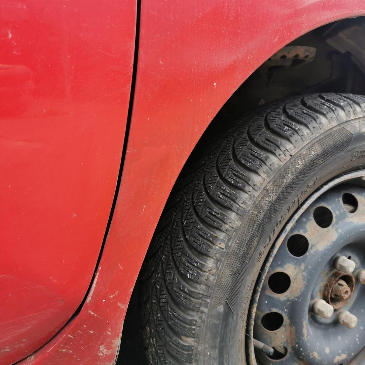 Nissan Micra 3 K12 Kotflügel Fender Seitenwand vorn rechts Z10 Solid Red