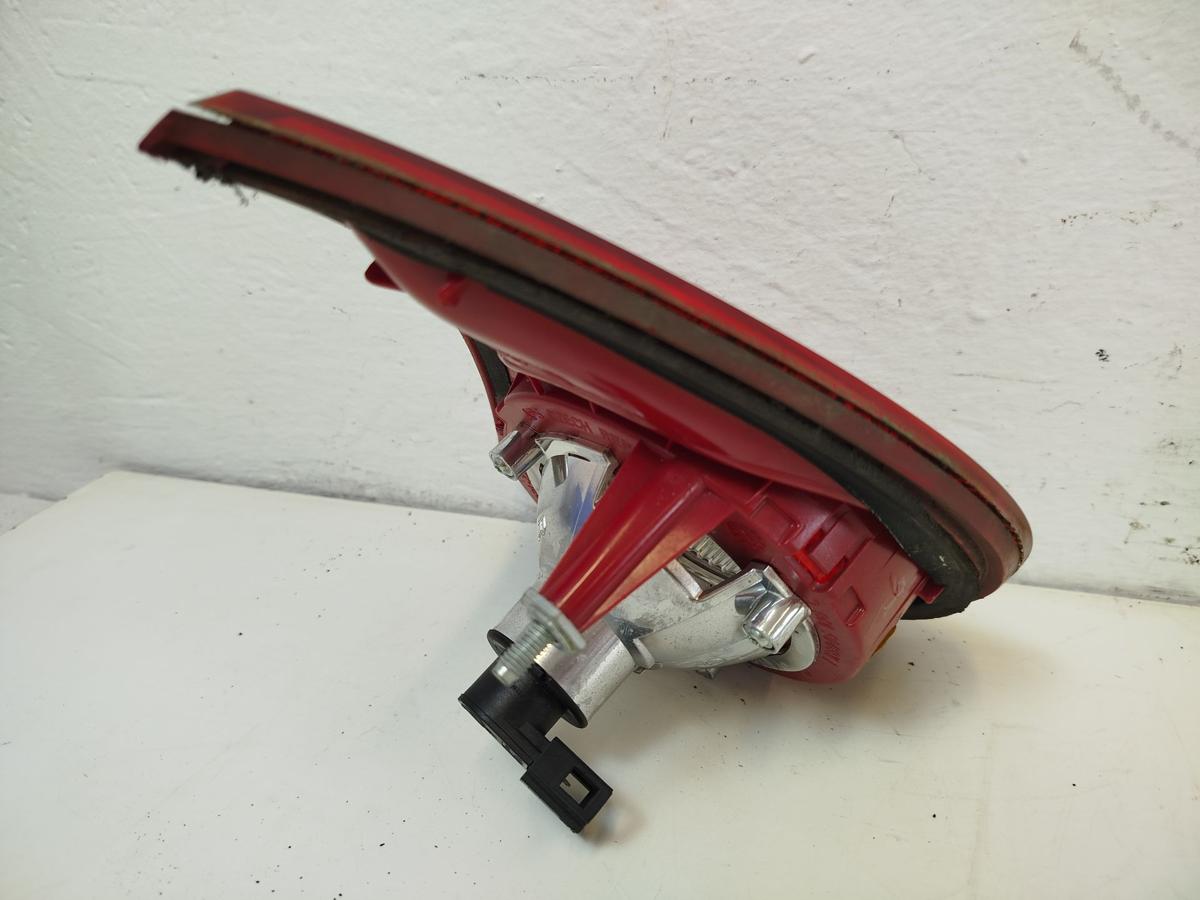 VW Golf 5 V 1K R&uuml;ckleuchte innen rechts Innenteil R&uuml;cklicht Heckleuchte 3 u 5trg