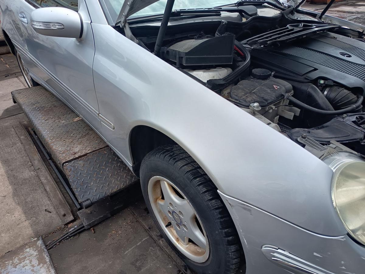 Mercedes CL203 original Kotfl&uuml;gel rechts Seitenteil 775 Iridiumsilber Bj 2006