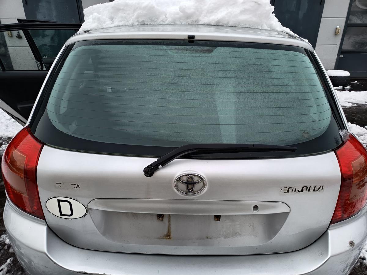 Toyota Corolla E12 original Heckklappe mit Scheibe 199 Silber Bj 2002