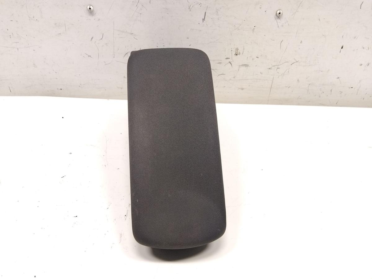 Audi A1 8X original Mittelarmlehne vorn BJ2010