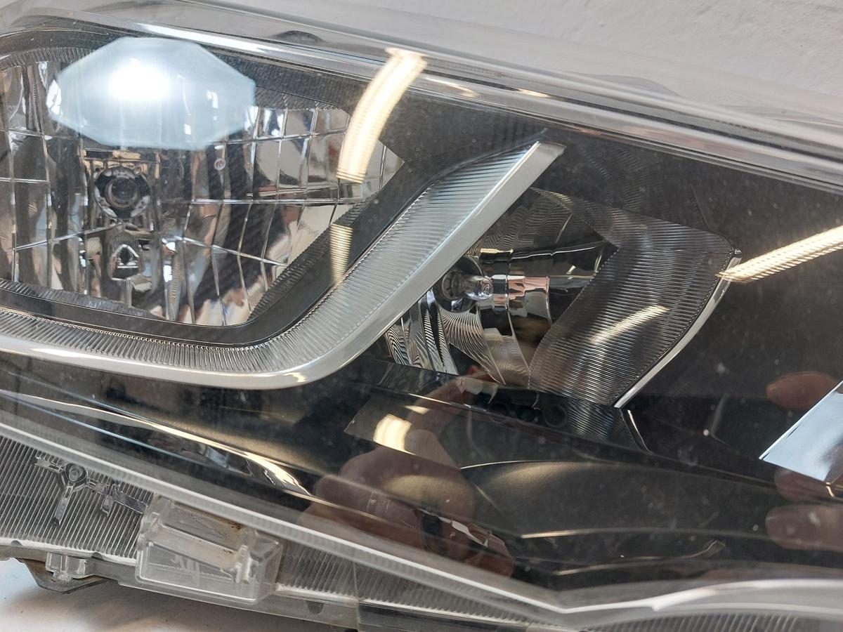 Nissan Micra K14 Scheinwerfer rechts Halogen mit LED Tagfahrlicht OEM Koito