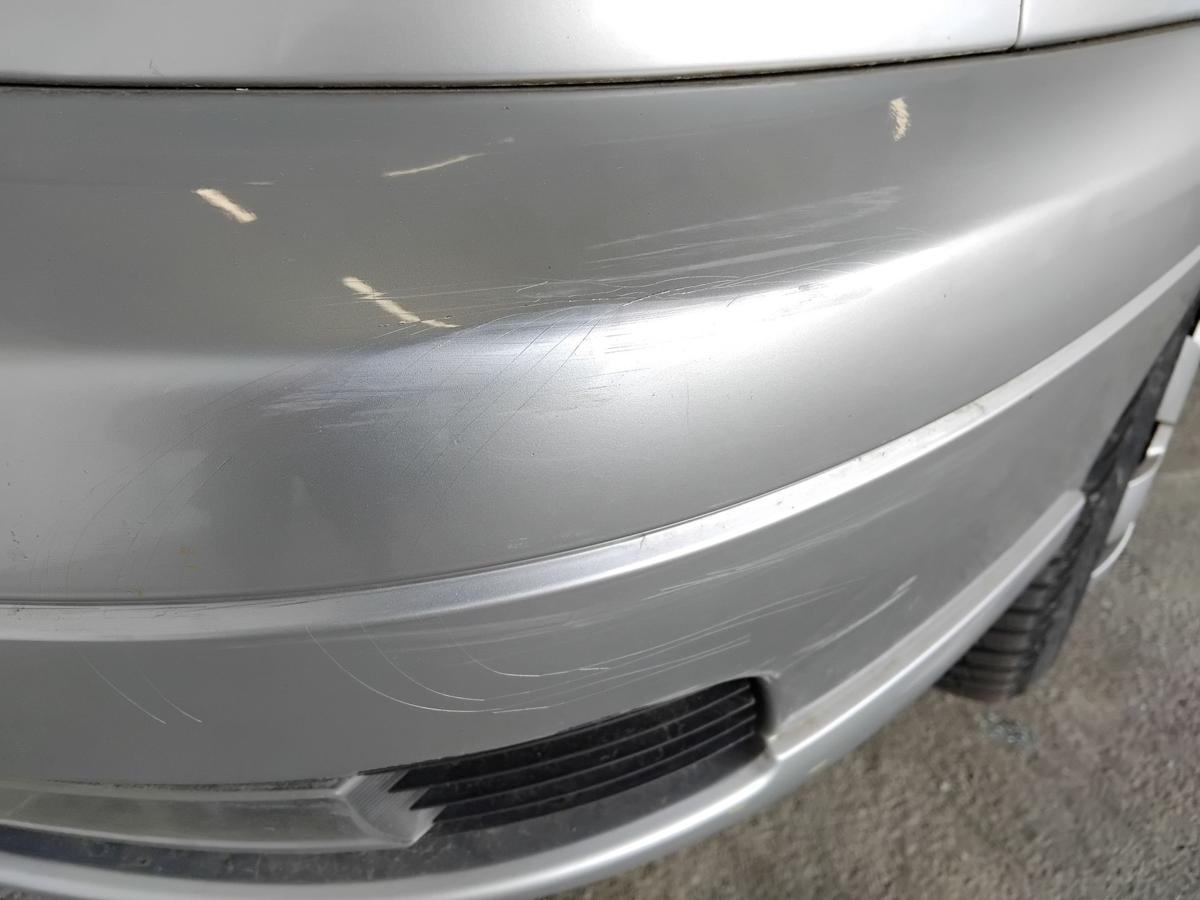 Opel Omega B Facelift original Sto&szlig;f&auml;nger Sto&szlig;stange vorn mit SWRA BJ1999 M&auml;ngel