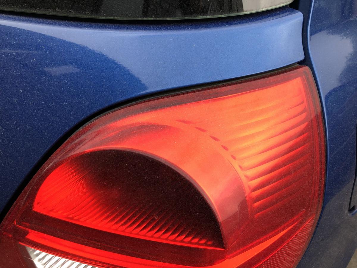 Renault Clio 3 Typ BR R&uuml;ckleuchte rechts R&uuml;cklicht Heckleuchte 3 und 5 t&uuml;rer