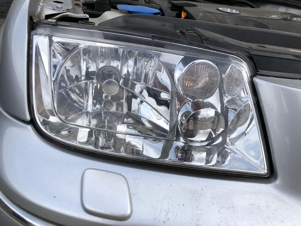 VW Bora 1J Scheinwerfer rechts Hauptscheinwerfer Zubeh&ouml;rteil ohne Nebel